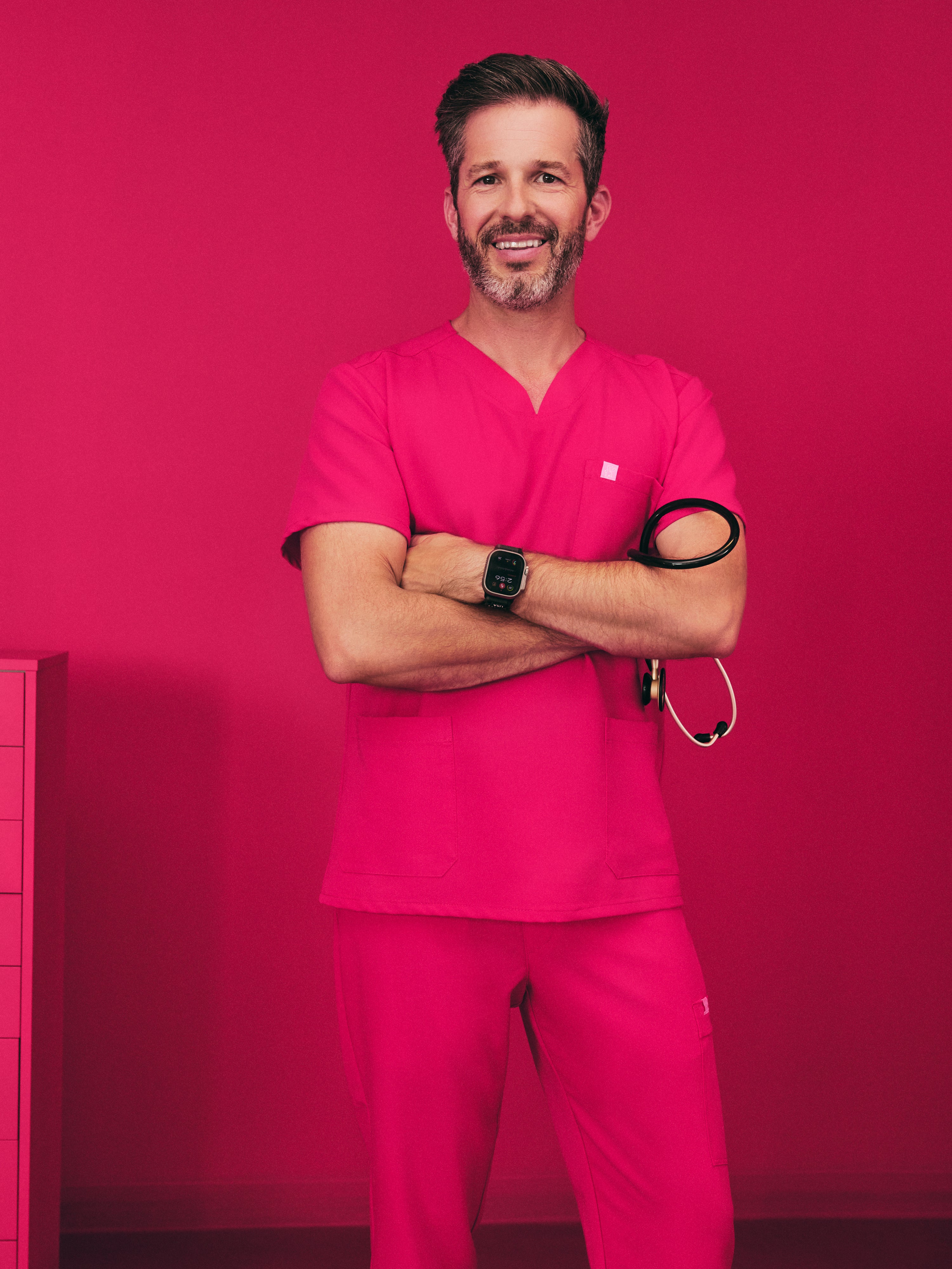 ZACK RE-GARDE™ - VIBRANT FUCHSIA - Three Pockets Men's Scrub Top - SILVADUR™